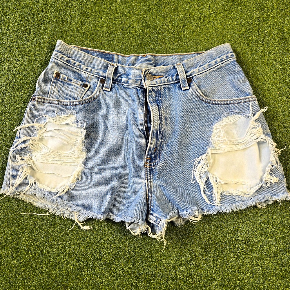 Levi's Shorts Women's Size 8 Ripped Cut Off